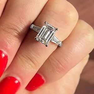 ✨Emerald Cut Engagement Ring✨✨
